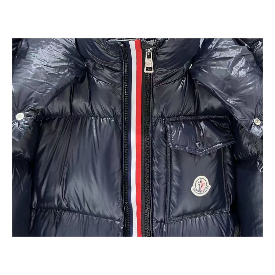 Moncler Montbeliard Hooded Puffer Jacket - Navy