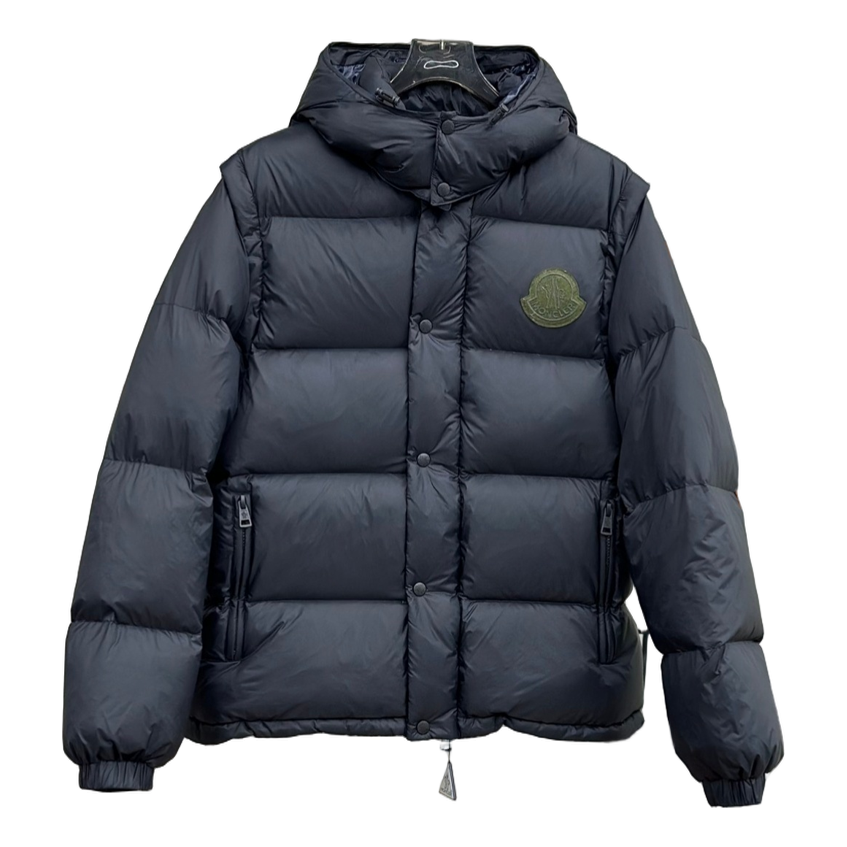 Moncler Cyclone Convertible Puffer Jacket with Zipped Pockets