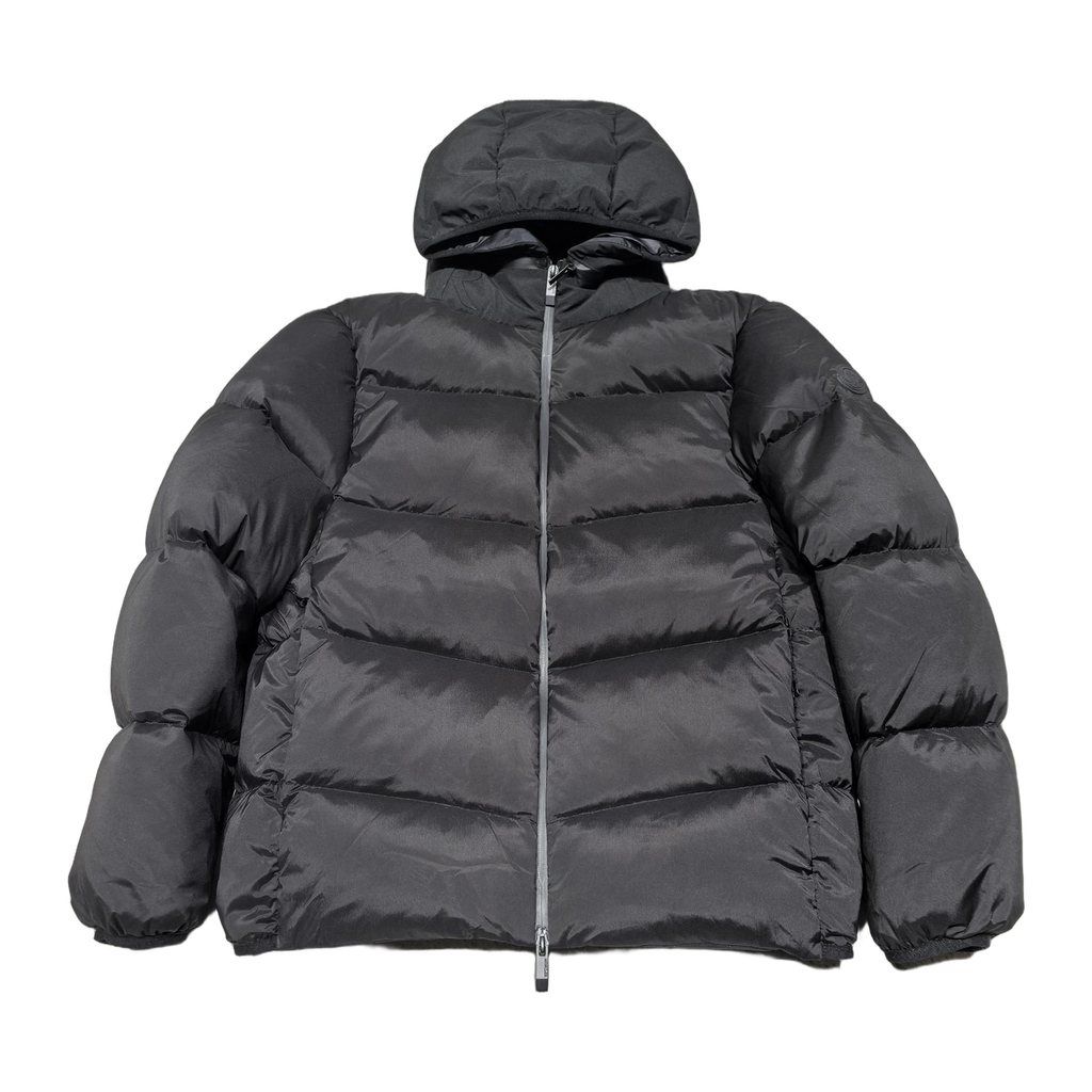 Moncler Forez Short Down Jacket with Structured Hood